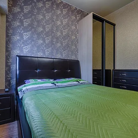 Квартира-Студия В Центре Минска Посуточно Apartment *